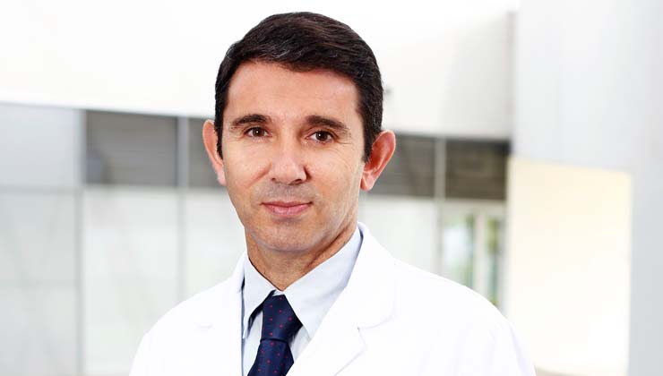 Dr. Óscar Gris 